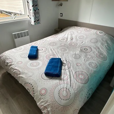 캠프장 Mobilhome Climatise - 3 Chambres- 7 Personnes - Les Oyats - 800m De La *